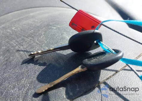 2005 Chevrolet Equinox Ls из США, поврежденный, VIN 2CNDL13F256090695